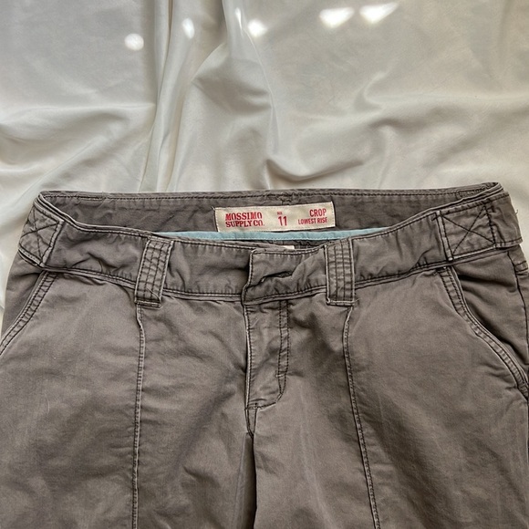 Mossimo Supply khaki capri  pant with button cuff sz11 - Picture 3 of 5